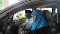 Mahyeldi Ansarullah dan istri meninggal rumah dinas Walikota Padang dalam memasuki cuti pada keikutsertaannya dalam Pilkada Kota Padan gtahun 2018 Mahyeldi Ansarullah dan istri meninggal rumah dinas Walikota Padang dalam memasuki cuti pada keikutsertaannya dalam Pilkada Kota Padan gtahun 2018