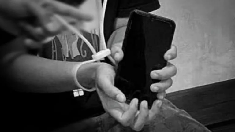 diduga-berpura-pura-jadi-pelatih-futsal,-pria-di-agam-bawa-kabur-7-hp-pelajar