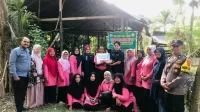 semen-padang-bantu-kelompok-tani-di-payakumbuh,-produksi-pupuk-organik-ditargetkan-naik-jadi-5-ton/bulan