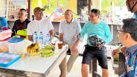 wakil-ketua-dprd-gowes-bareng-bupati-john-kenedy-azis,-tinjau-jalan-rusak-di-sandi-ulakan wakil-ketua-dprd-gowes-bareng-bupati-john-kenedy-azis,-tinjau-jalan-rusak-di-sandi-ulakan
