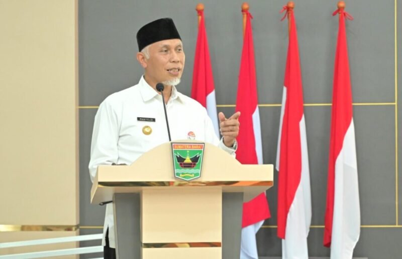 gubernur-sumbar-dijadwalkan-terima-gelar-doktor-hc-dari-malaysia,-kampusnya-dipertanyakan