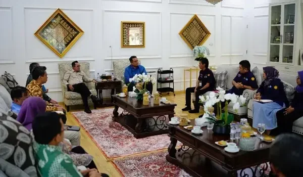 pemkab-tanah-datar-ajak-masyarakat-manfaatkan-program-pemutihan-pajak-kendaraan-bermotor pemkab-tanah-datar-ajak-masyarakat-manfaatkan-program-pemutihan-pajak-kendaraan-bermotor