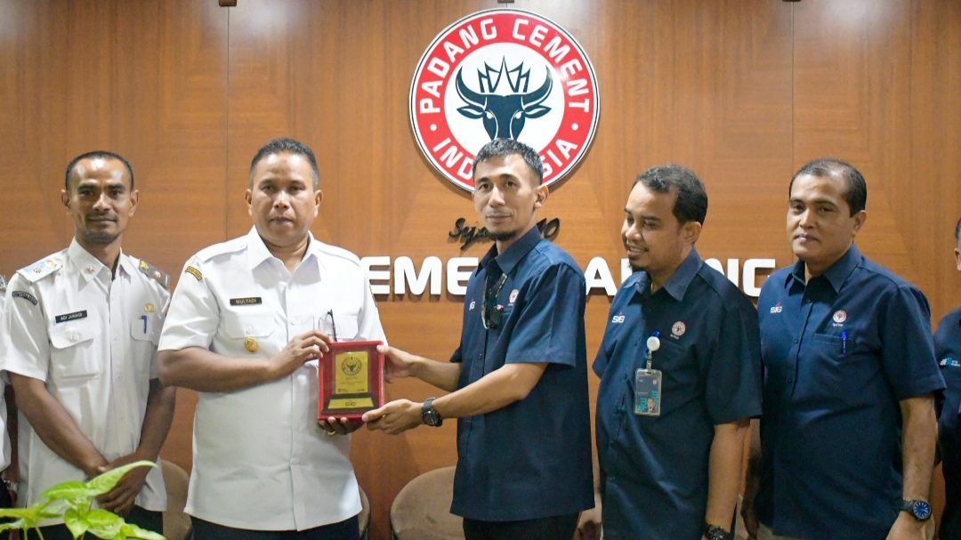 hadapi-batas-waktu-open-dumping,-pariaman-bidik-program-“nabuang-sarok”-pt-semen-padang-untuk-pengelolaan-sampah-berkelanjutan