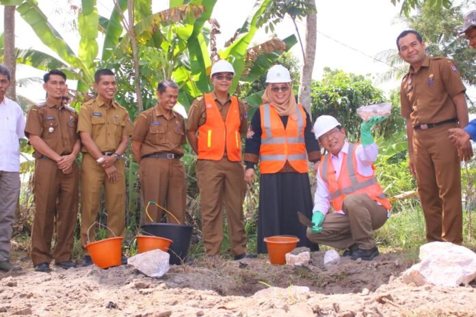 wali-kota-payakumbuh-komitmen-perkuat-pelayanan-publik-lewat-pembangunan-kantor-lurah-koto-panjang wali-kota-payakumbuh-komitmen-perkuat-pelayanan-publik-lewat-pembangunan-kantor-lurah-koto-panjang