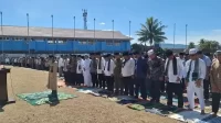 ratusan-jemaah-shalat-istisqa-di-lapangan-merdeka-kota-solok