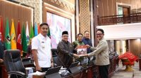 dprd-sumbar-tetapkan-ranperda-rpjmd-2025–2029-dan-ranperda-pertanggungjawaban-apbd-2024