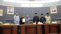 dprd-padang-setujui-tambahan-belanja-daerah-rp156,19-miliar dprd-padang-setujui-tambahan-belanja-daerah-rp156,19-miliar