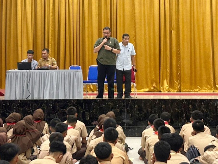 polda-sumbar-gencarkan-edukasi-bahaya-penyalahgunaan-narkoba-di-sekolah polda-sumbar-gencarkan-edukasi-bahaya-penyalahgunaan-narkoba-di-sekolah