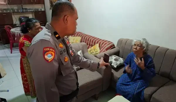 nenek-di-padang-dianiaya-dan-dirampok-saat-sendirian nenek-di-padang-dianiaya-dan-dirampok-saat-sendirian