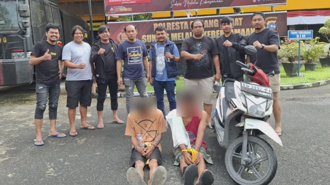 tim-klewang-tangkap-dua-pelaku-pencurian-mobil-pick-up-di-padang