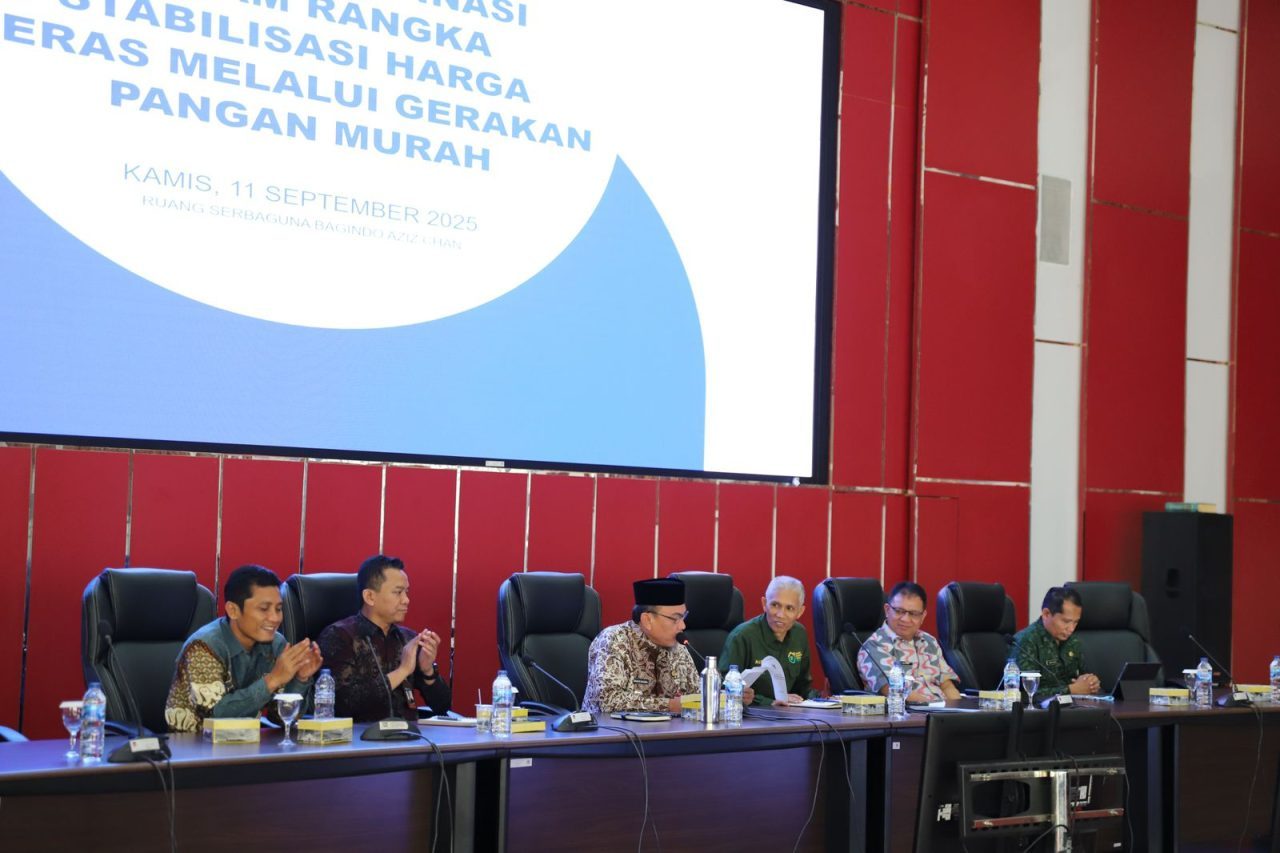 pemerintah-kota-padang-gelar-gerakan-pangan-murah,-tekan-harga-beras-jadi-rp12.000-per-kilogram pemerintah-kota-padang-gelar-gerakan-pangan-murah,-tekan-harga-beras-jadi-rp12.000-per-kilogram