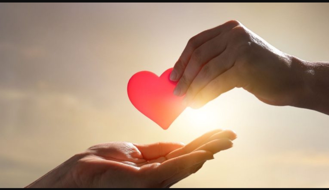 ingin-bahagia,-sering-seringlah-berbagi