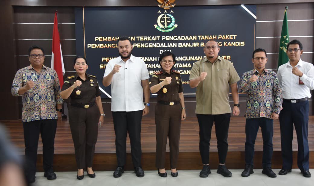 percepatan-penyelesaian-pengadaan-tanah-untuk-dua-proyek-strategis-nasional-di-padang