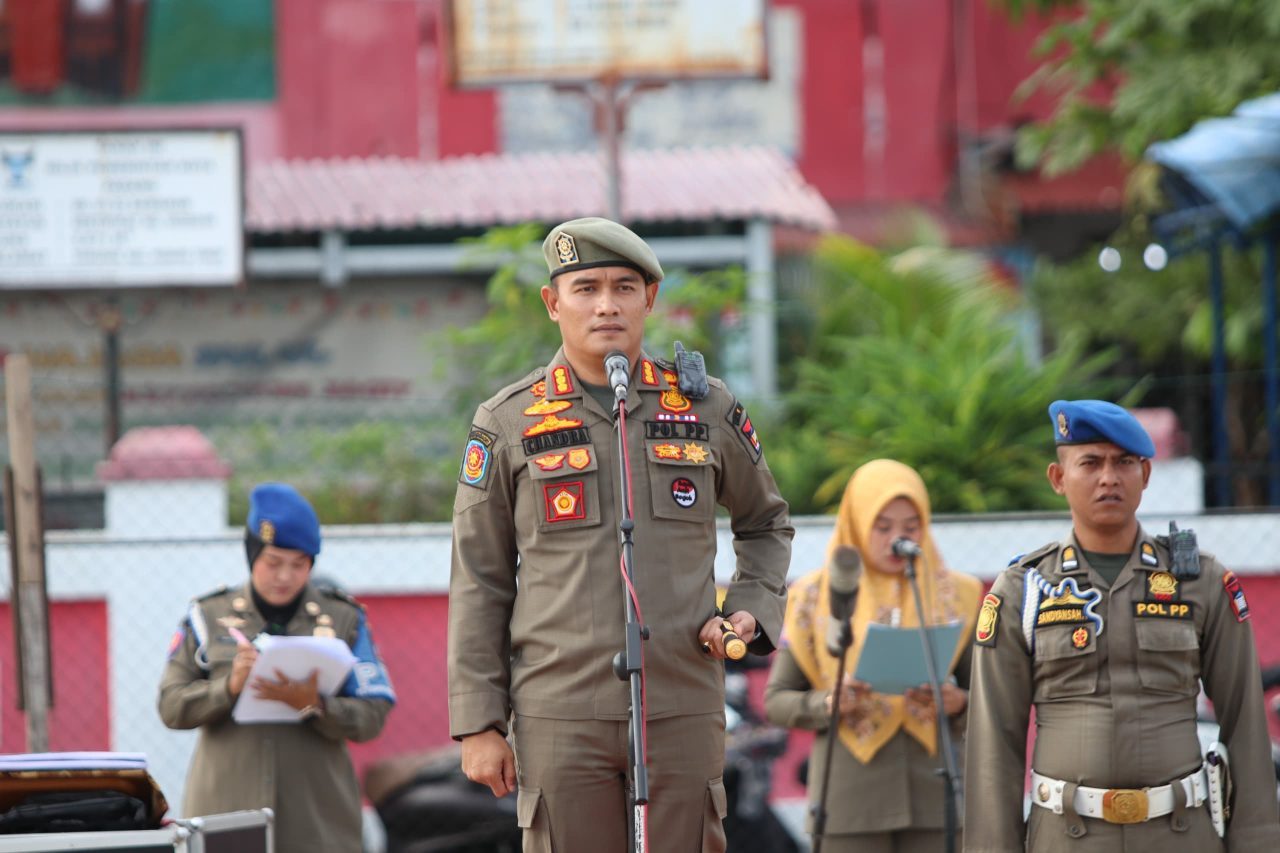 tak-ada-toleransi!-kasat-pol-pp-padang-peringatkan-sanksi-berat-bagi-anggota-terlibat-judi-online tak-ada-toleransi!-kasat-pol-pp-padang-peringatkan-sanksi-berat-bagi-anggota-terlibat-judi-online