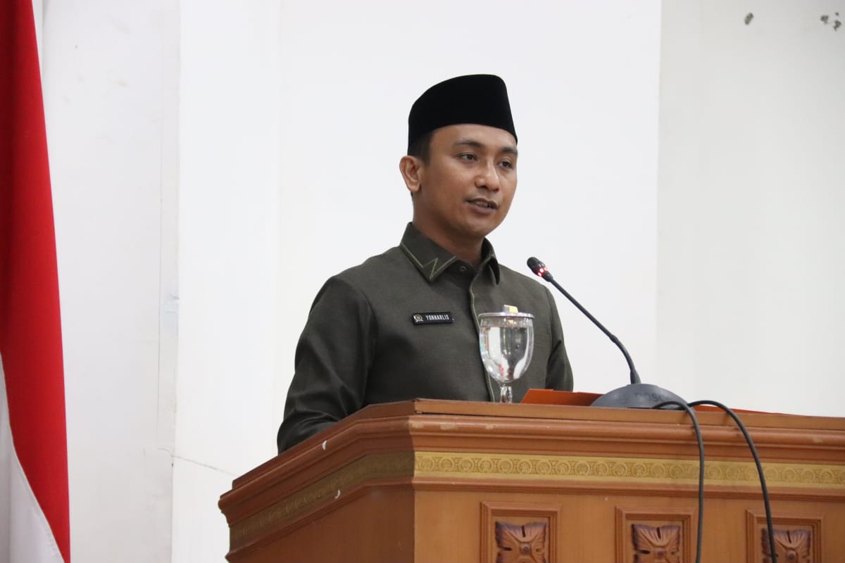 yonnarlis:-santri-harus-jadi-pemimpin-dan-penggerak-perubahan-zaman
