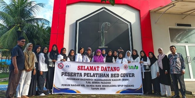 dorong-kemandirian-ekonomi,-pt-semen-padang-gelar-pelatihan-peningkatan-kapasitas-bagi-pelaku-usaha-bed-cover