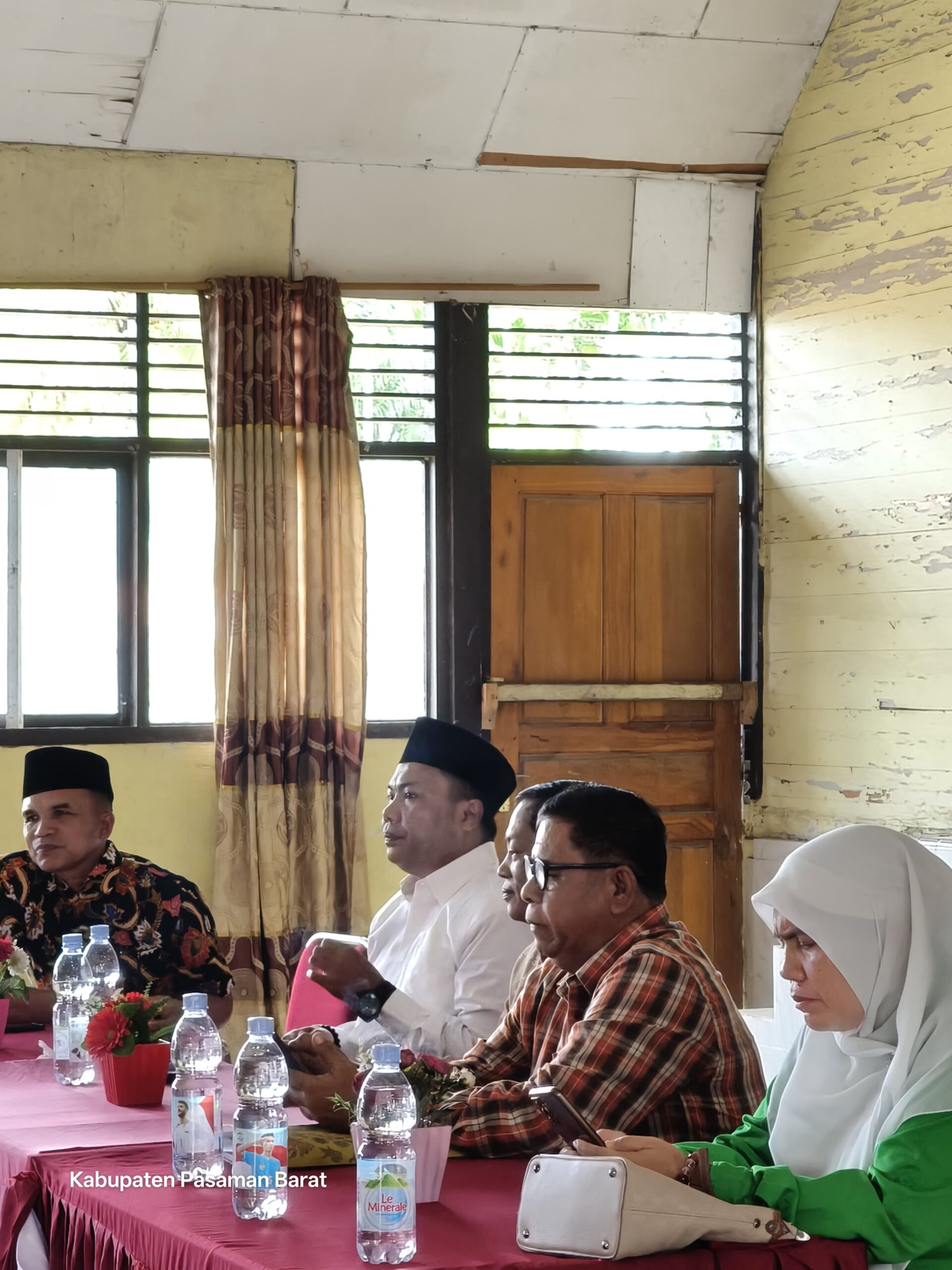 warga-curhat-soal-air-bersih,-donizar-janji-kawal-pembuatan-sumur-bor-di-rao-selatan