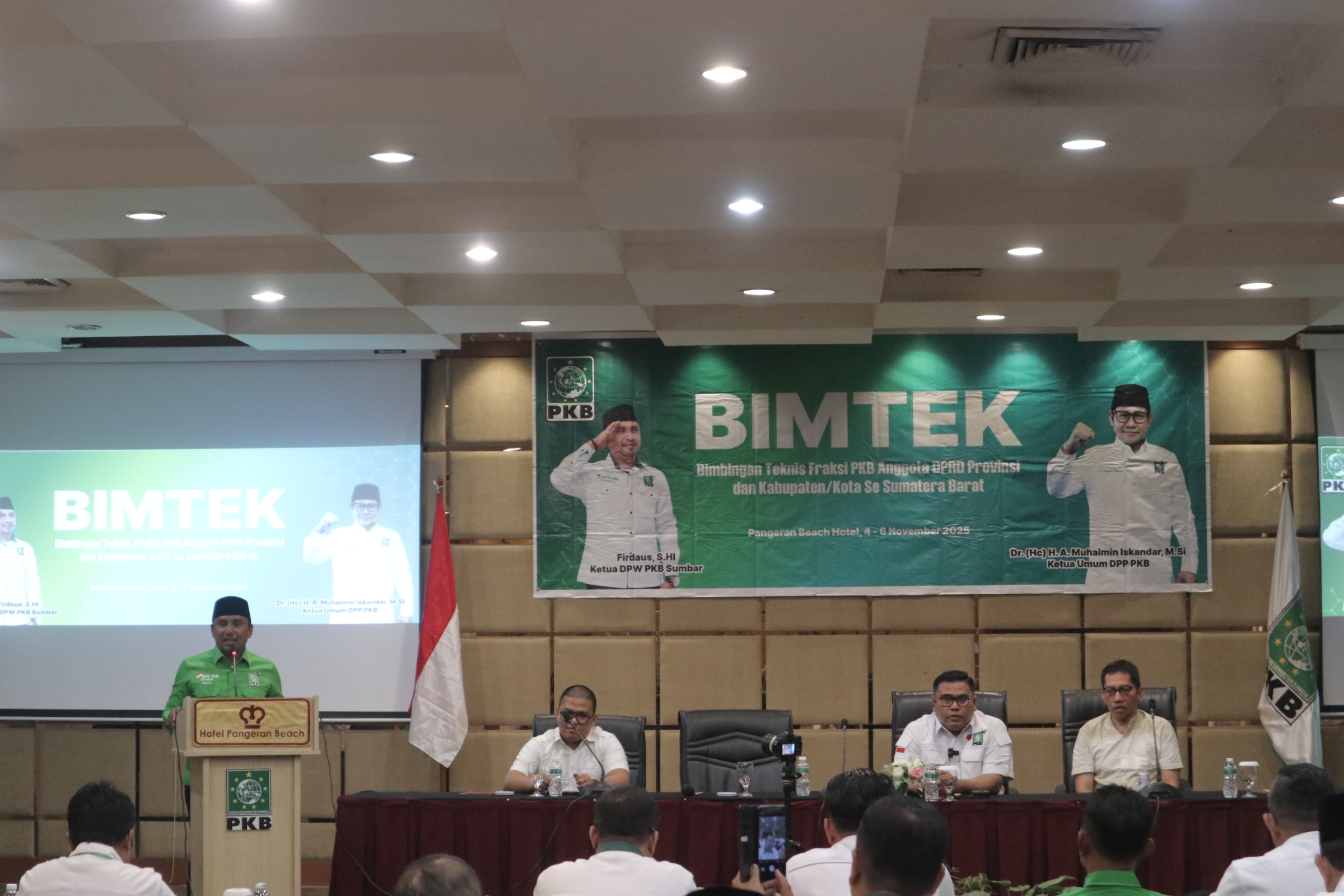 firdaus-tekankan-anggota-dewan-gunakan-medsos-sebagai-strategi-politik-modern