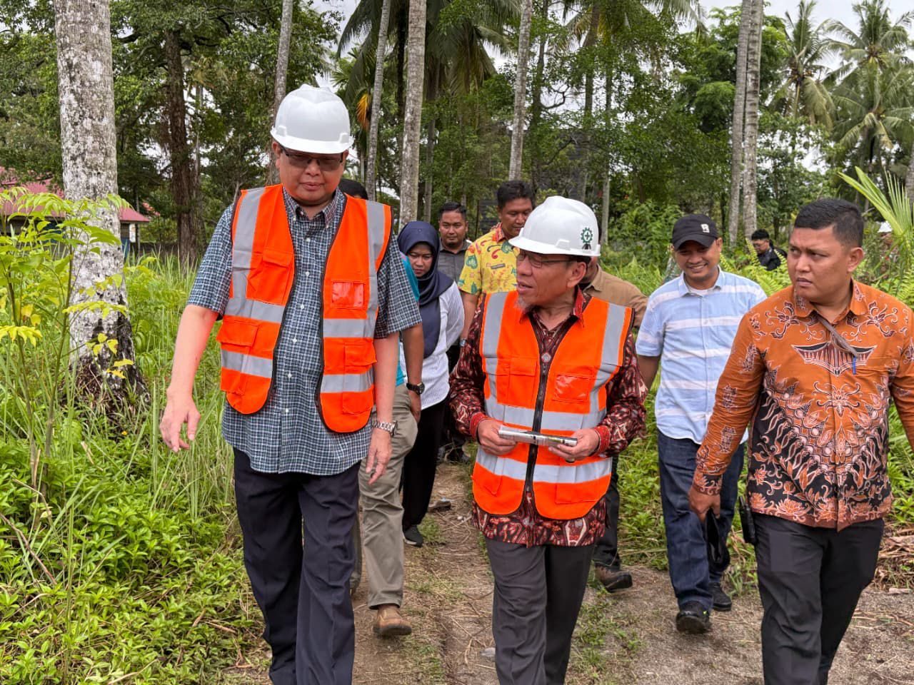 komitmen-pemko-padang-tuntaskan-kawasan-kumuh-di-pesisir,-ditinjau-dirjen-pupr