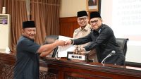enam-fraksi-dprd-bukittinggi-sampaikan-pemandangan-umum-atas-ranperda-apbd-2026-dan-pengelolaan-aset-daerah enam-fraksi-dprd-bukittinggi-sampaikan-pemandangan-umum-atas-ranperda-apbd-2026-dan-pengelolaan-aset-daerah