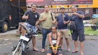 preman-“si-pura-pura-gila”-yang-resahkan-warga-nanggalo-akhirnya-diringkus-tim-klewang