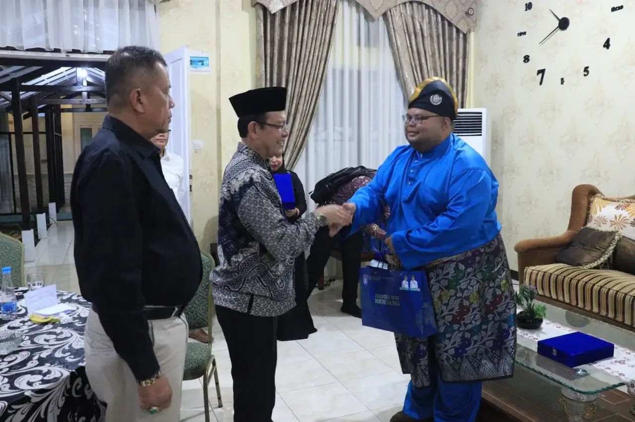 ditetapkan-sebagai-kawasan-intelektual,-sentra-ikm-randang-jadi-destinasi-wisata-gastronomi