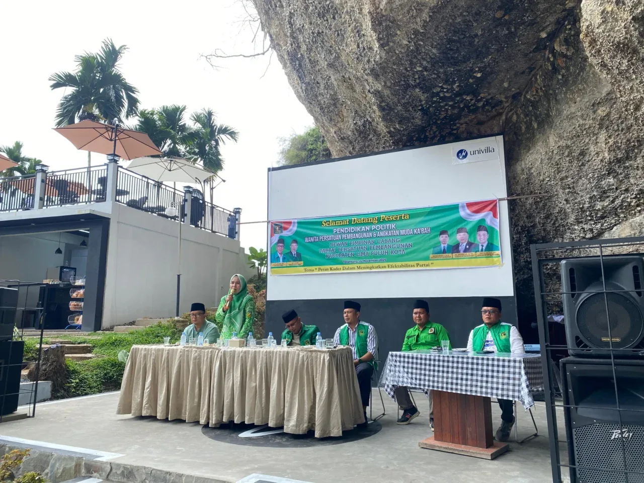 tingkatkan-elektabilitas,-dpc-ppp-limapuluh-kota-beri-pendidikan-politik-bagi-puluhan-kader-wpp-dan-amk