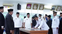 mutasi-pejabat-di-tanah-datar,-eka-putra-ingatkan-asn-soal-kinerja-dan-integritas