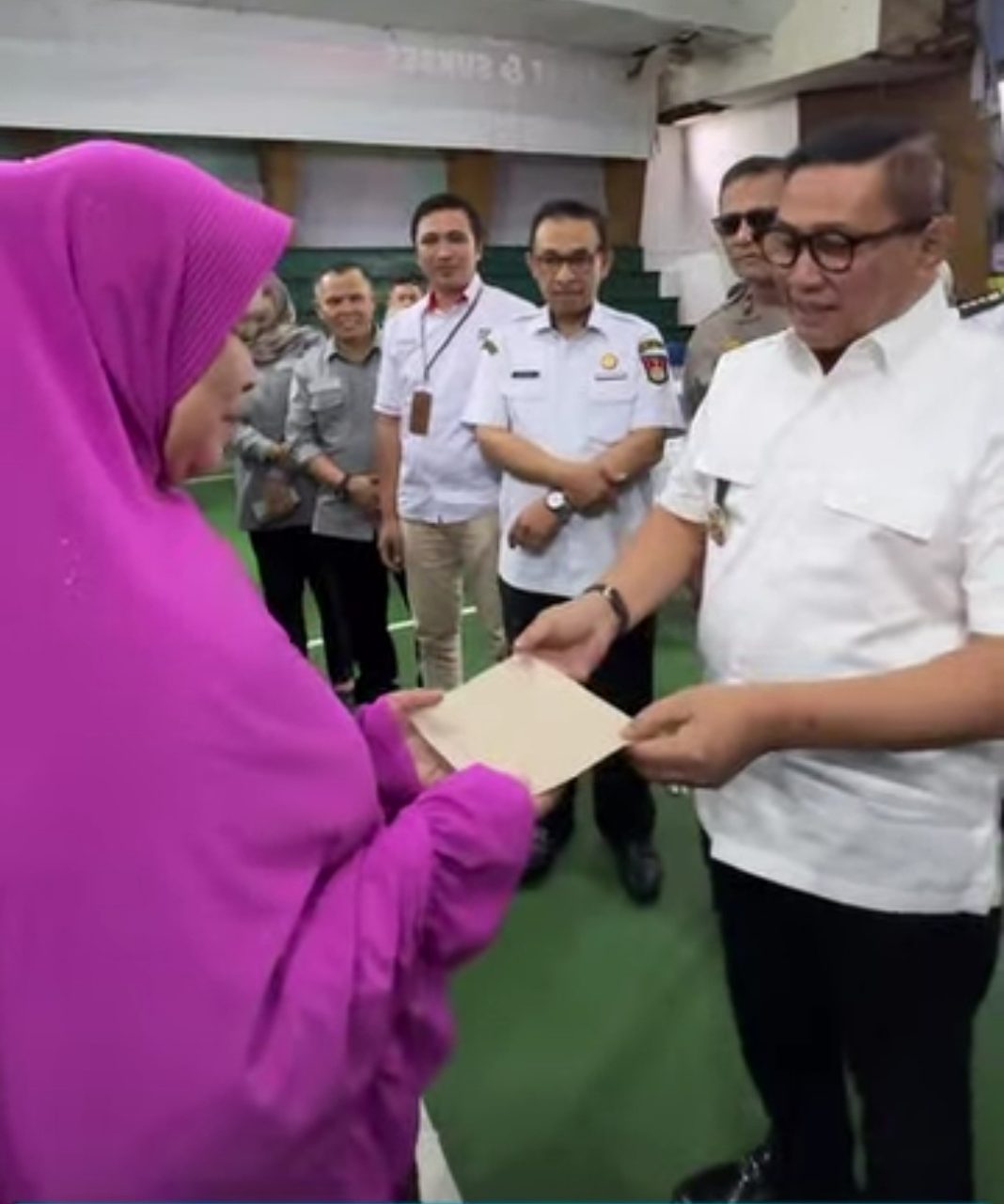 pemko-bukittinggi-salurkan-blts-kesra-kepada-3.581-kpm