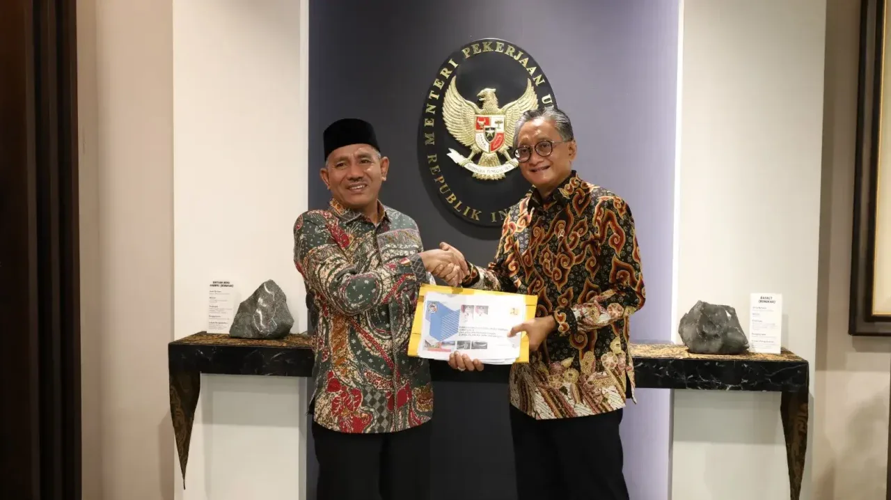 bupati-safni-sikumbang-terus-berjuang-untuk-pembangunan-kabupaten-limapuluh-kota-lebih-baik bupati-safni-sikumbang-terus-berjuang-untuk-pembangunan-kabupaten-limapuluh-kota-lebih-baik