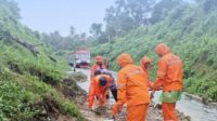 dampak-luapan-banjir,-kai-divre-ii-sumbar-sementara-lakukan-pengalihan-lintas-perjalanan-kereta-api