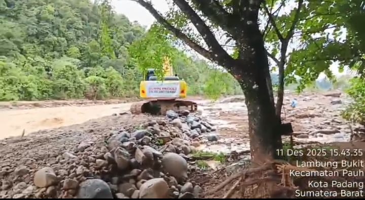 semen-padang-percepat-pemulihan-drainase-pascabanjir-bandang-di-pauh semen-padang-percepat-pemulihan-drainase-pascabanjir-bandang-di-pauh