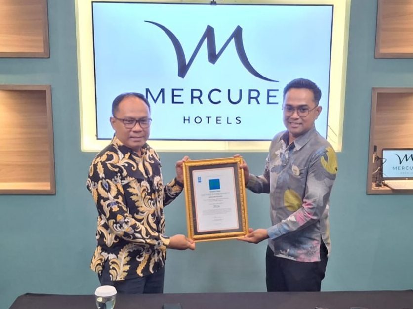 mercure-padang-raih-green-key-internasional:-komitmen-emas-untuk-pariwisata-berkelanjutan