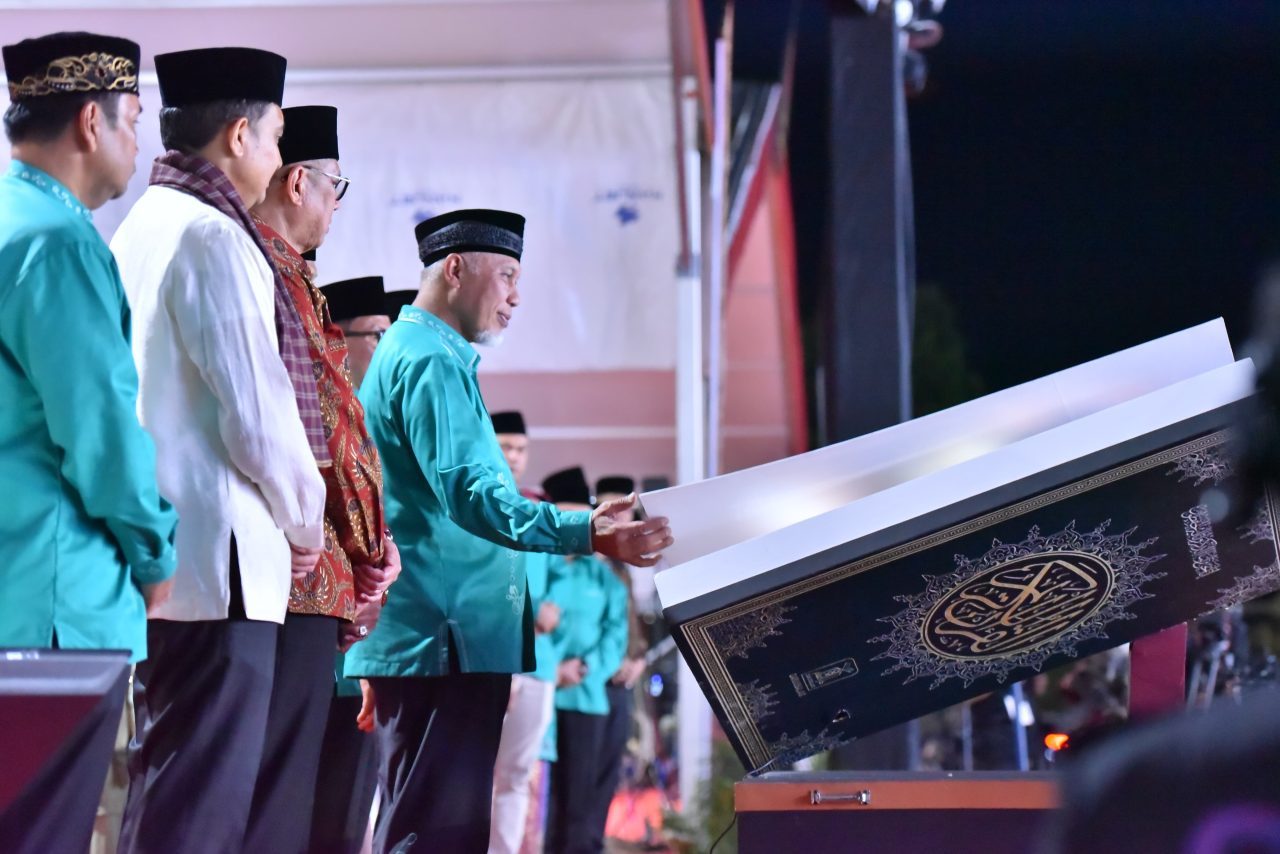 mtq-nasional-ke-41-tingkat-provinsi-sumatera-barat-resmi-dibuka-gubernur-sumbar mtq-nasional-ke-41-tingkat-provinsi-sumatera-barat-resmi-dibuka-gubernur-sumbar