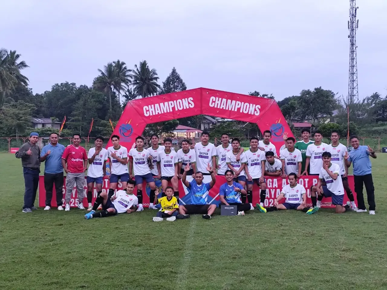 gasper-fc-keluar-sebagai-juara-liga-askot-pssi-kota-payakumbuh-u-20-tahun-2025