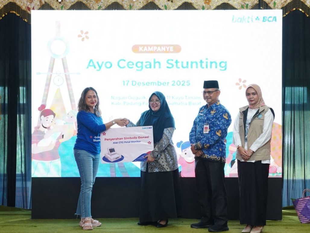 perkuat-fondasi-kesehatan-di-sumbar-dan-ntb,-bakti-bca-gelar-kampanye-“ayo-cegah-stunting”