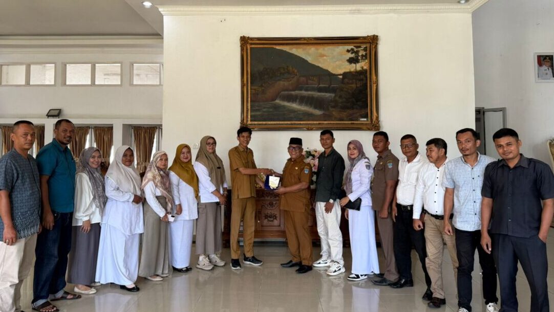 pemkab-pasbar-angkat-ribuan-honorer-jadi-pppk,-harapan-baru-terpancar pemkab-pasbar-angkat-ribuan-honorer-jadi-pppk,-harapan-baru-terpancar