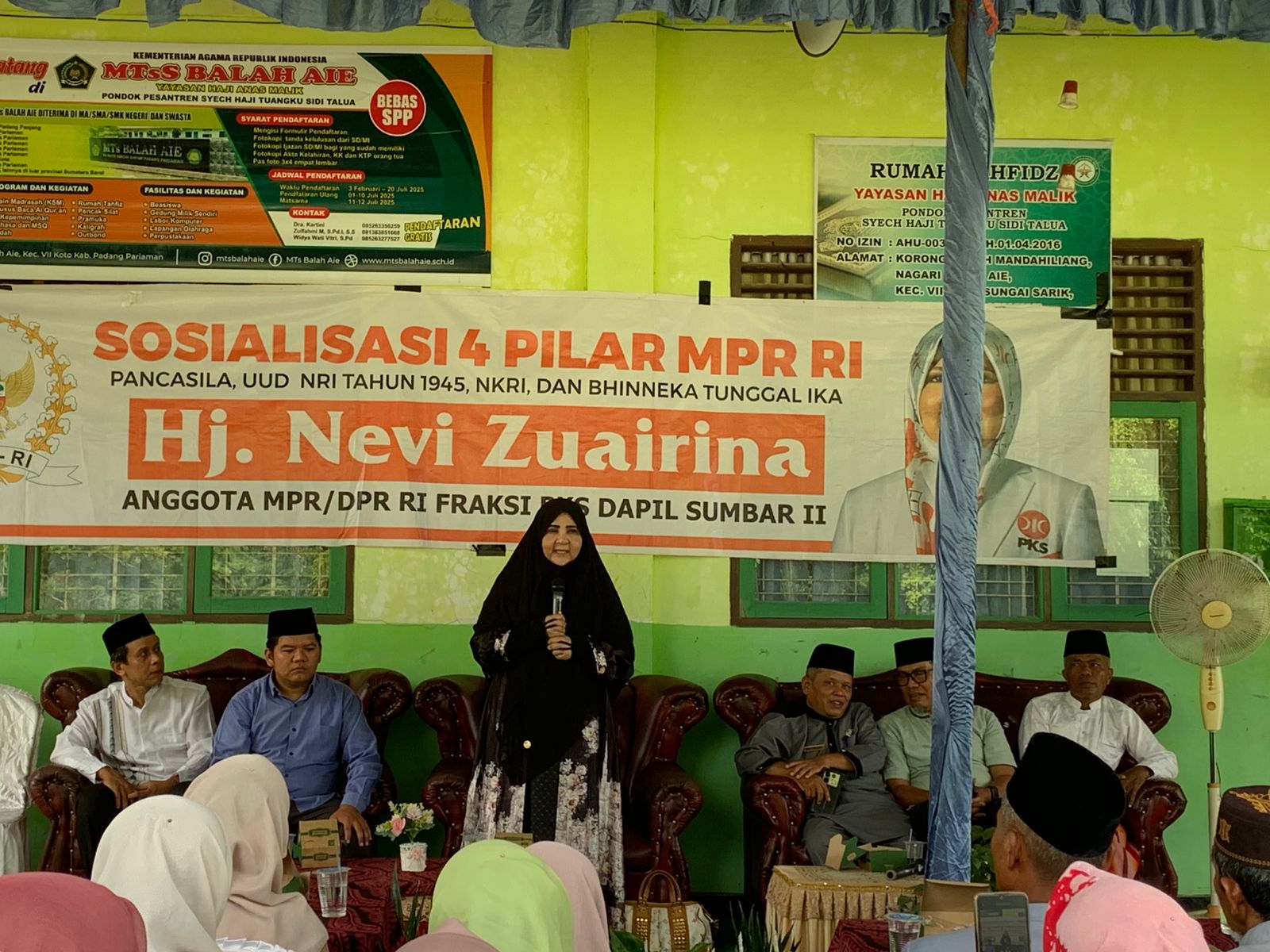 nevi-zuairina-ajak-masyarakat-jaga-persatuan,-kuatkan-empat-pilar nevi-zuairina-ajak-masyarakat-jaga-persatuan,-kuatkan-empat-pilar