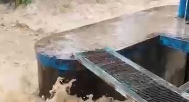 hujan-deras-landa-padang,-produksi-air-bersih-kembali-terganggu hujan-deras-landa-padang,-produksi-air-bersih-kembali-terganggu