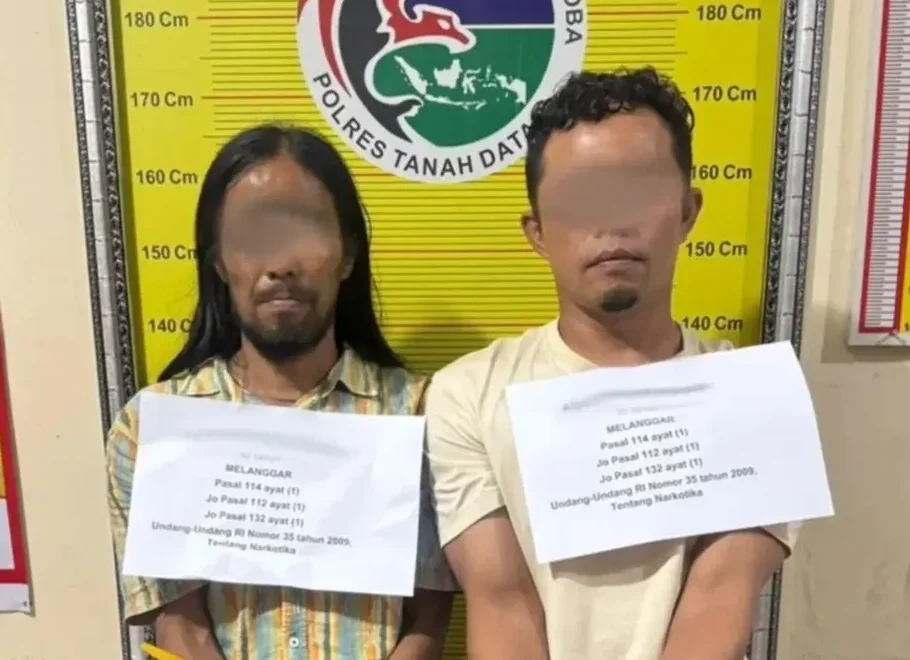 polres-tanah-datar-tangkap-dua-tersangka-narkoba-di-sungai-tarab polres-tanah-datar-tangkap-dua-tersangka-narkoba-di-sungai-tarab