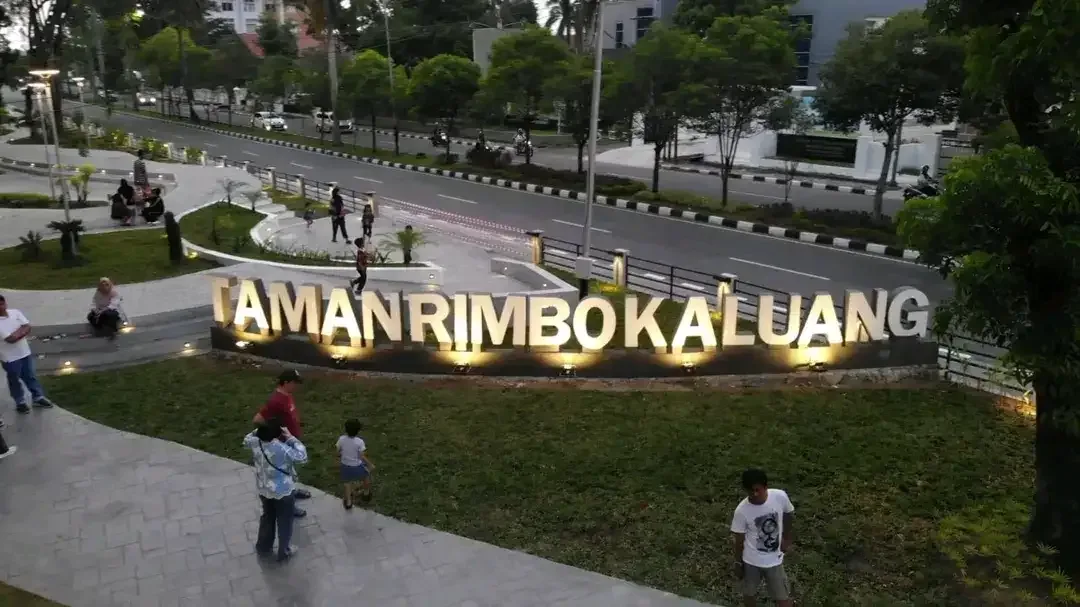 revitalisasi-taman-rimbo-kaluang,-sejarah-dan-rekreasi-berpadu-di-jantung-kota-padang revitalisasi-taman-rimbo-kaluang,-sejarah-dan-rekreasi-berpadu-di-jantung-kota-padang