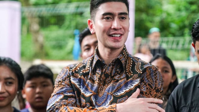 pandji-kritik-verrell,-ahok-dukung,-warganet-soroti-kualitas-legislator pandji-kritik-verrell,-ahok-dukung,-warganet-soroti-kualitas-legislator