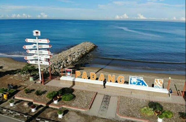 wisatawan-resah,-dprd-desak-pemko-padang-berantas-pungli-di-pantai-padang wisatawan-resah,-dprd-desak-pemko-padang-berantas-pungli-di-pantai-padang