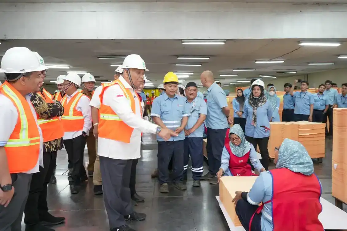 wamenaker:-kepatuhan-norma-ketenagakerjaan-jamin-keselamatan-pekerja