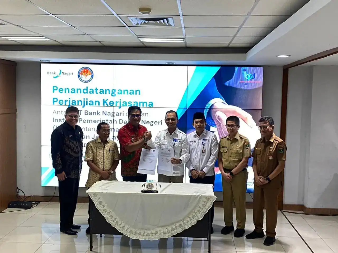 bank-nagari-dan-ipdn-sumbar-bangun-kemitraan-strategis-dukung-tata-kelola-keuangan bank-nagari-dan-ipdn-sumbar-bangun-kemitraan-strategis-dukung-tata-kelola-keuangan