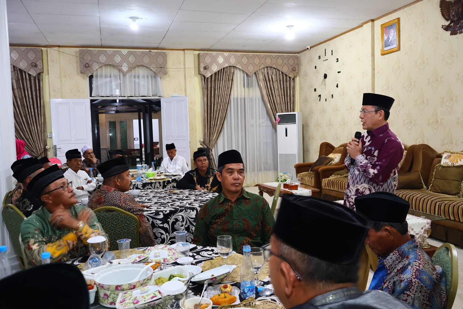 pererat-silaturrahmi,-walikota-payakumbuh-gelar-buka-bersama-niniak-mamak-dan-bundo-kanduang-10-nagori pererat-silaturrahmi,-walikota-payakumbuh-gelar-buka-bersama-niniak-mamak-dan-bundo-kanduang-10-nagori