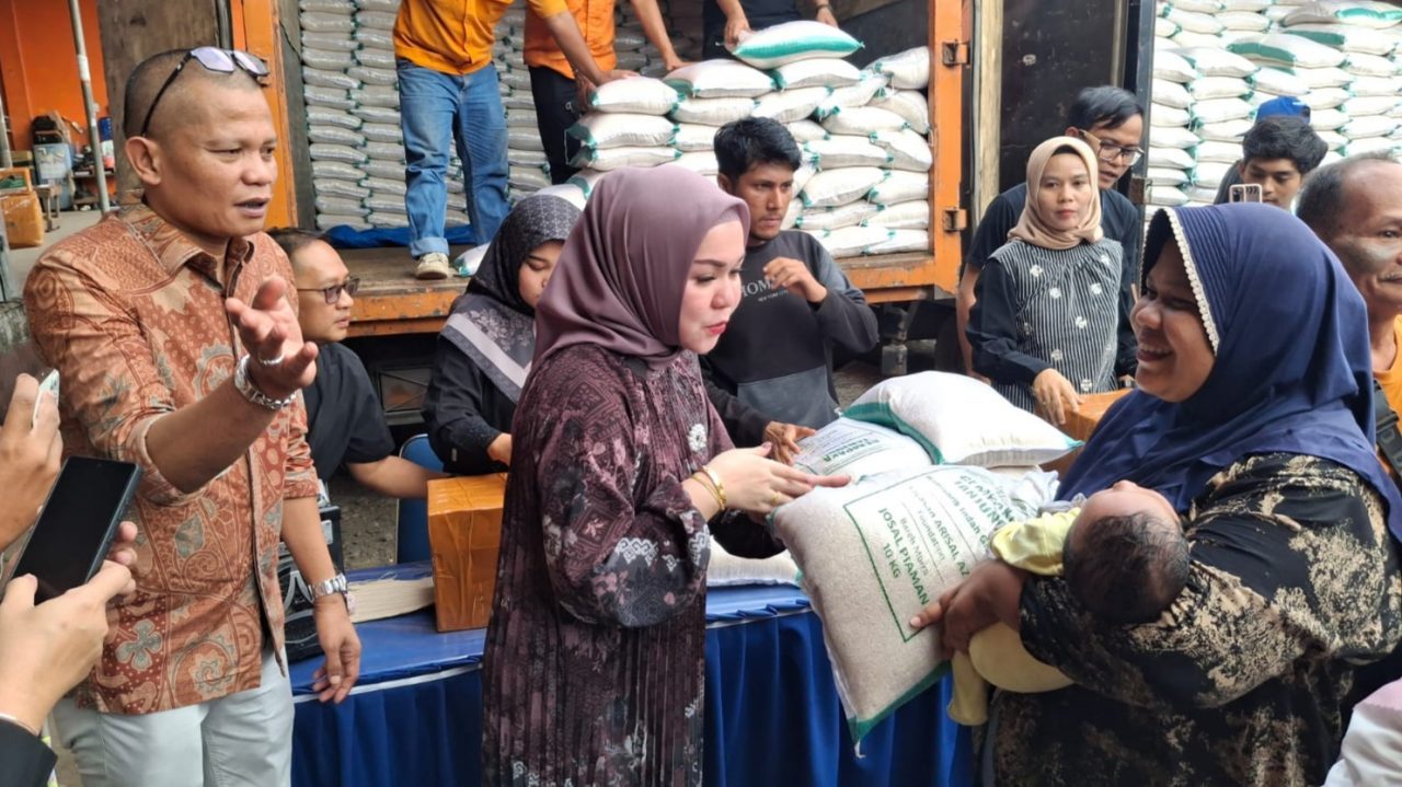 indah-group-tebar-300-ton-beras,-wujudkan-“ramadhan-indah-berbagi”-di-ranah-minang