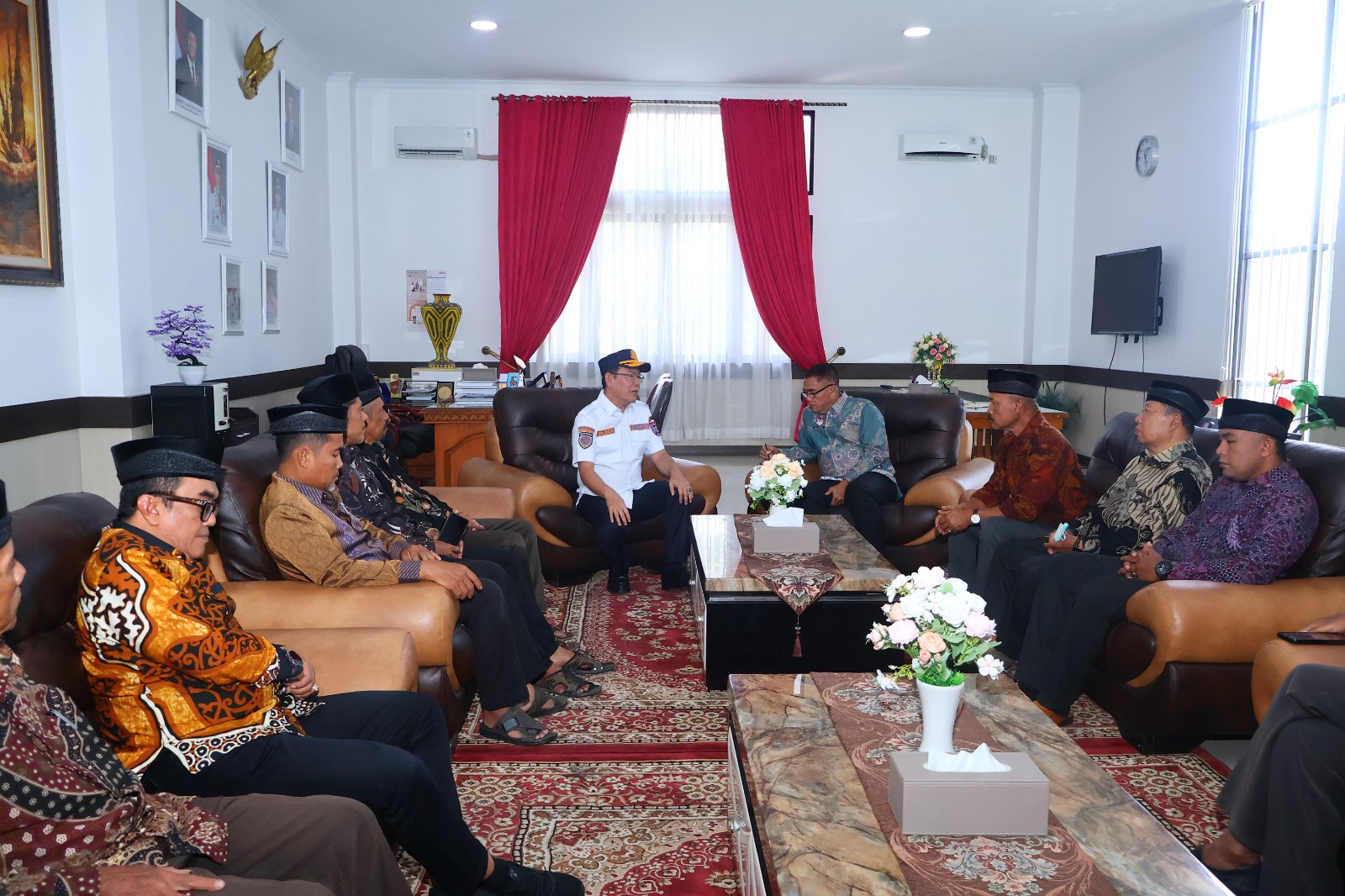 walikota-payakumbuh-dorong-peran-ninik-mamak-latina-bimbing-generasi-muda-dan-dukung-pembangunan walikota-payakumbuh-dorong-peran-ninik-mamak-latina-bimbing-generasi-muda-dan-dukung-pembangunan