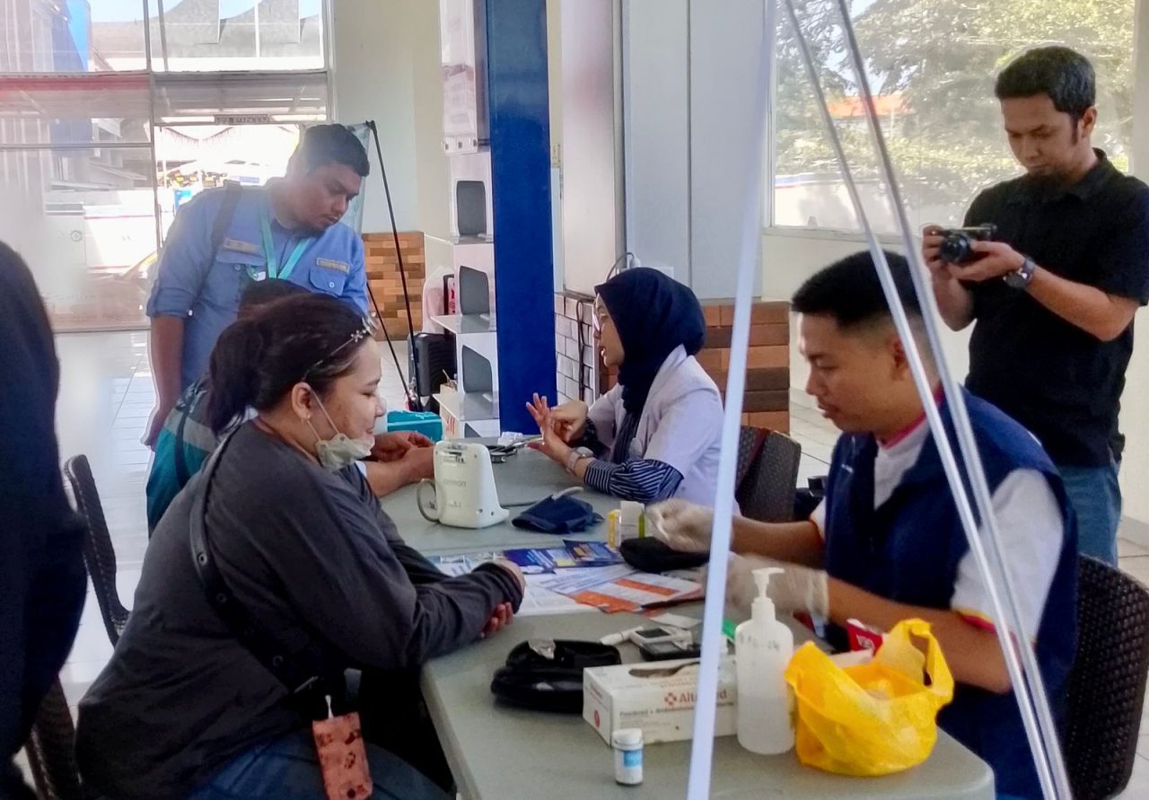 selama-angkutan-lebaran-1447-h,-kai-divre-ii-sumbar-siapkan-pos-kesehatan-di-3-stasiun-utama
