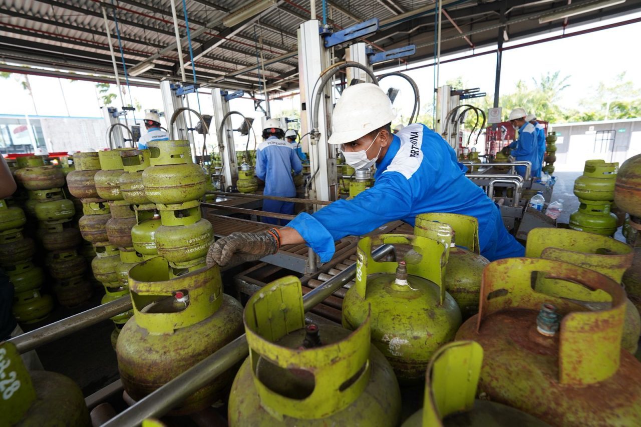 antisipasi-lonjakan-kebutuhan-idulfitri-2026,-pertamina-sumbagut-tambah-3,2-juta-tabung-lpg